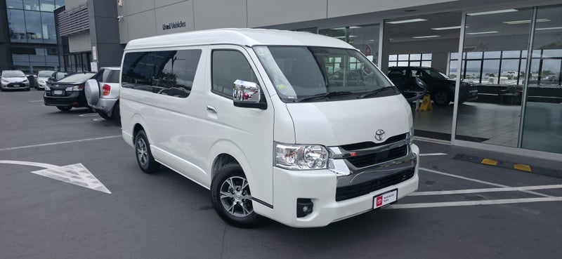 2025 Toyota Hiace 2.7 PETROL 10 SEATER MINIBUS
