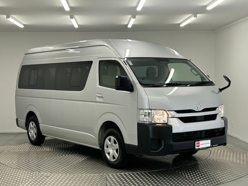 2025 Toyota Hiace 2.7P Communter Wagon 4WD