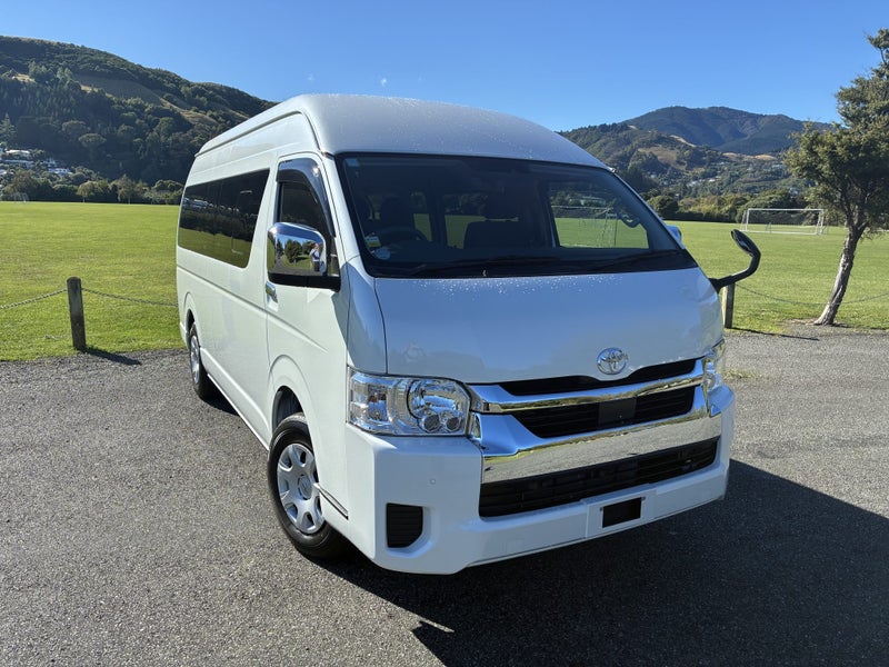 2025 Toyota Hiace 2.7P Grand Cabin 10 Seater 4WD