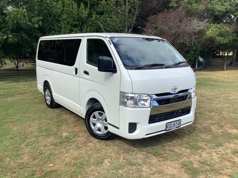 2025 Toyota Hiace 2.8D DX Long- 6 Chair