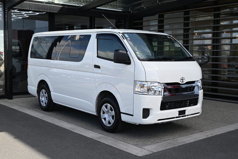 2025 Toyota Hiace GL 2.0 Petrol 6AT RWD 6 Seate...