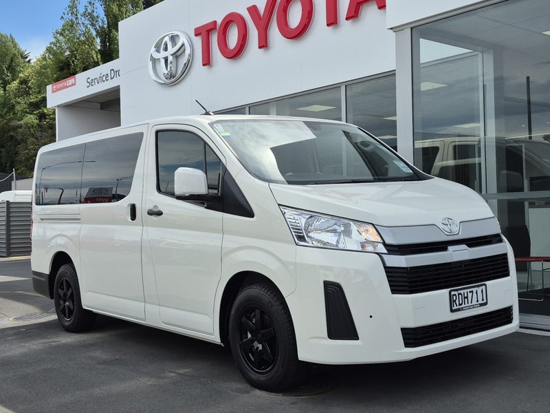 2025 Toyota Hiace ZR 2.8DT 6AT