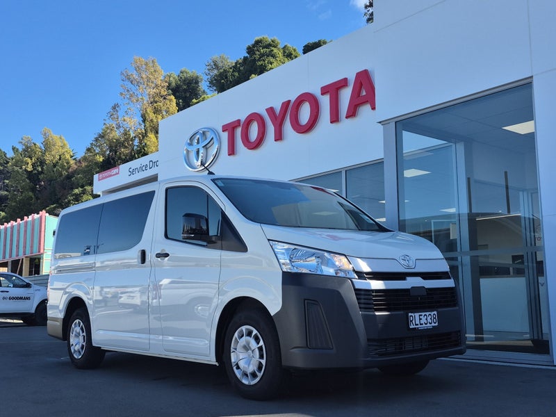 2025 Toyota Hiace ZR 2.8DT 6AT RWD