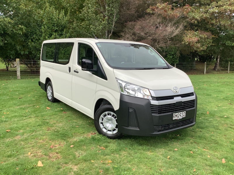 2025 Toyota Hiace ZR 2.8DT 6AT RWD