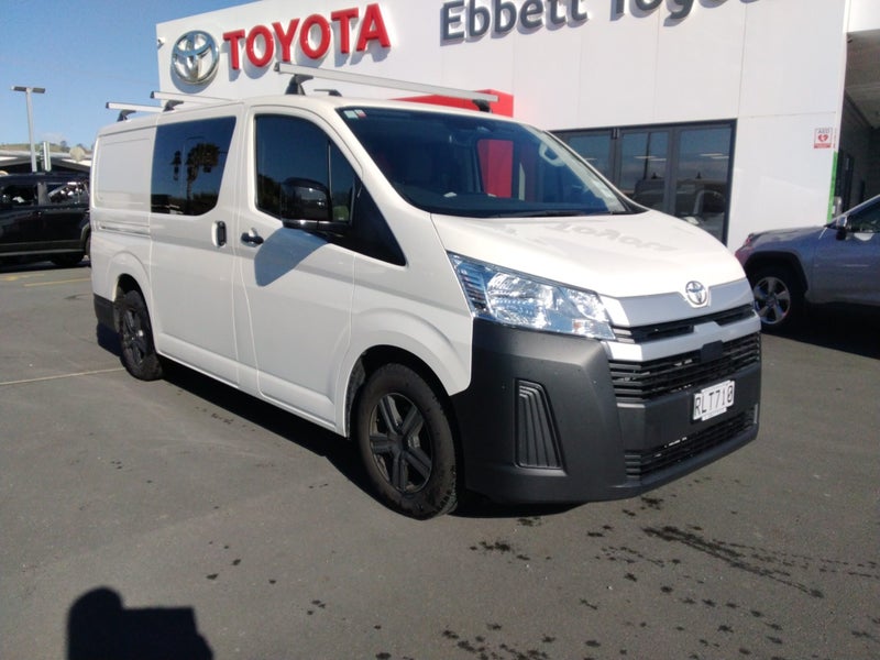 2025 Toyota Hiace ZR 2.8DT 6AT RWD HVN/5D/5S