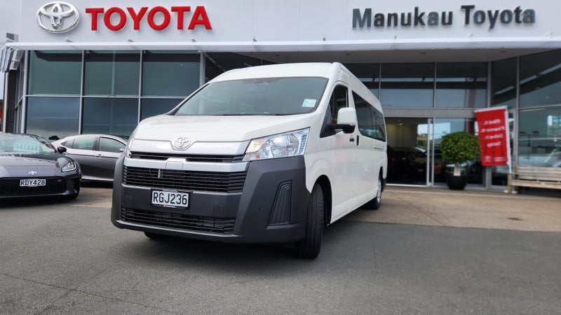 2025 Toyota Hiace ZX 2.8DT. 12 Seater Minibus