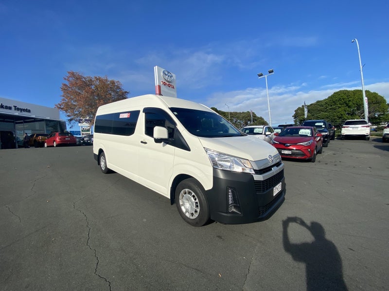2025 Toyota Hiace ZX 2.8DT 6AT