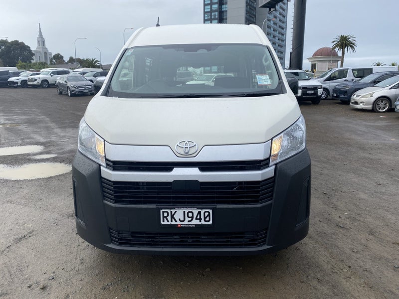 2025 Toyota Hiace ZX 2.8DT 6AT RWD PVN/5D/2S