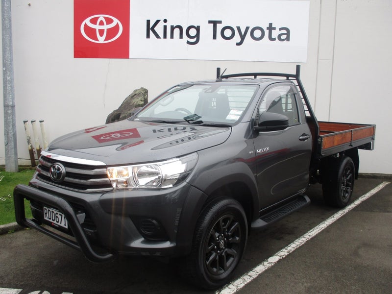 2025 Toyota Hilux SR 2.8DT 6AT 4WD SCC