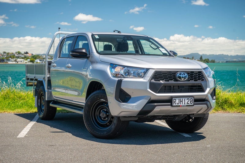 2025 Toyota Hilux SR 2WD with Flat Deck