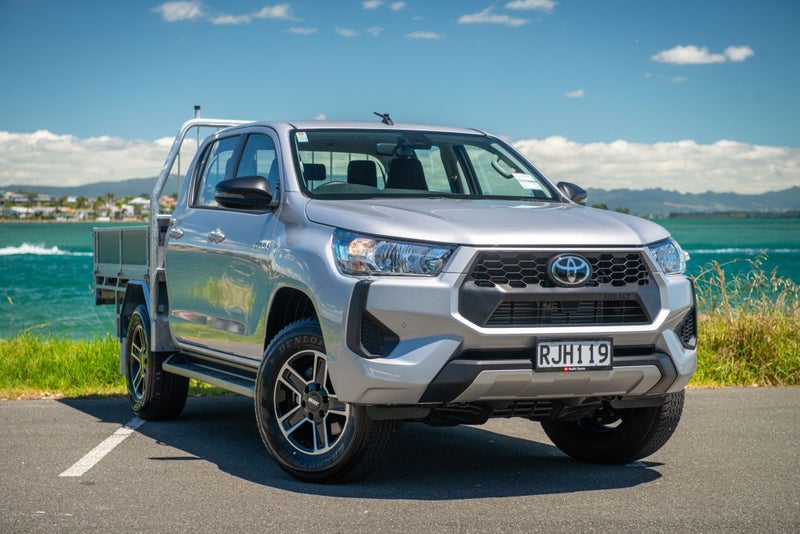 2025 Toyota Hilux SR 2WD with Flat Deck