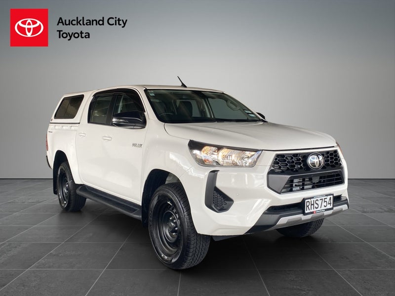2025 Toyota Hilux Sr Td Dc 2.8Dt