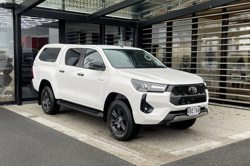 2025 Toyota Hilux SR5 2.8 Turbo Diesel RWD Utility
