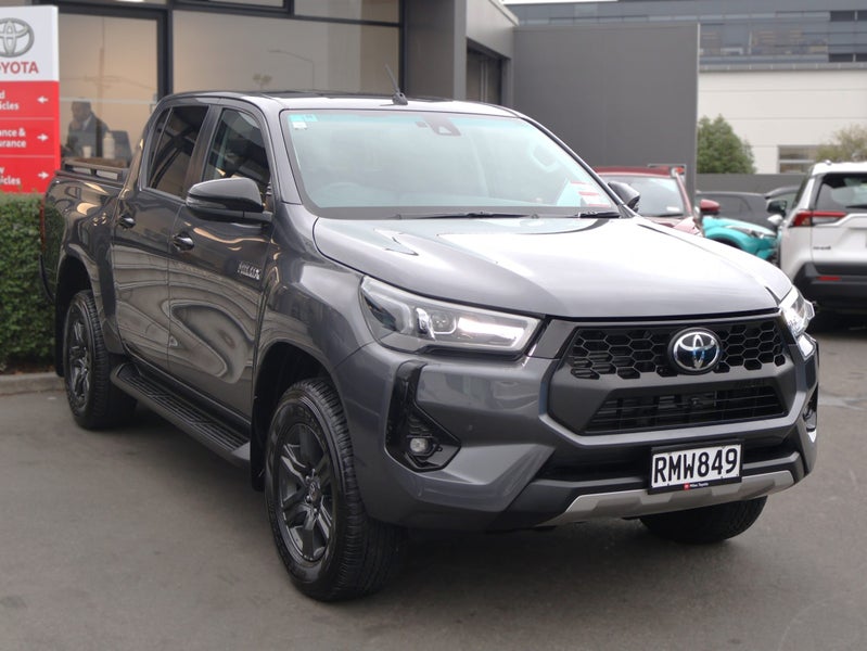 2025 Toyota Hilux SR5 2.8DT Hybrid 4WD/4X4, Auto