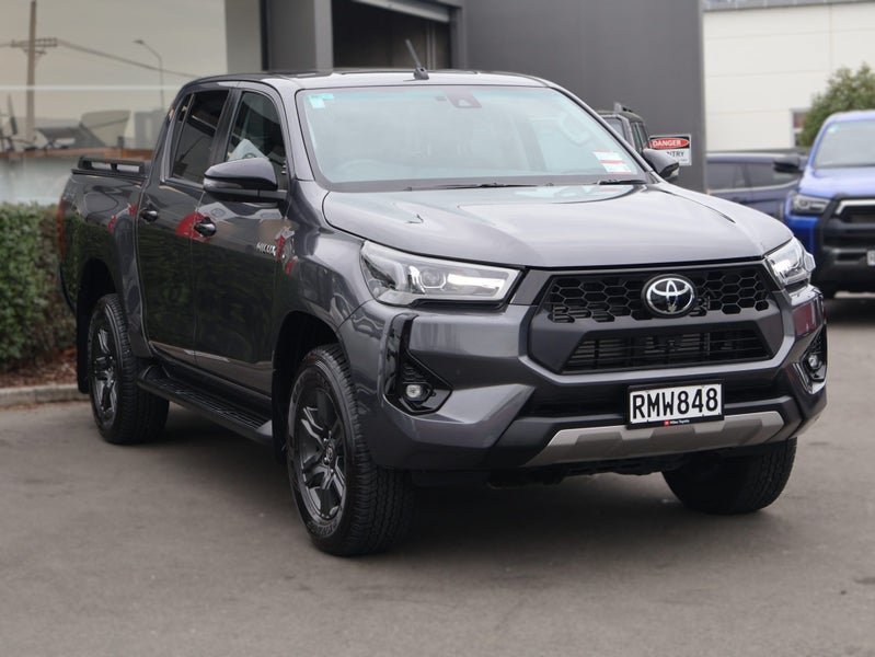 2025 Toyota Hilux SR5 2.8DT Hybrid 6AT 4WD DCW/...