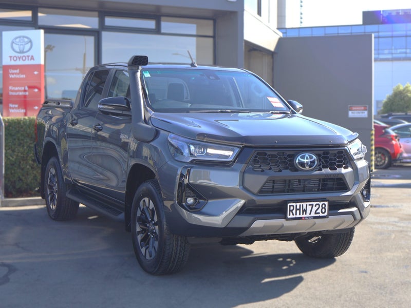 2025 Toyota Hilux SR5 2.8DT Hybrid 6AT 4WD DCW/...