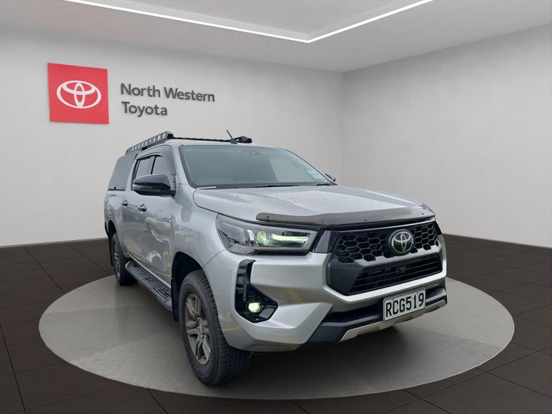 2025 Toyota Hilux SR5 2.8L Diesel Turbo 2WD SUV