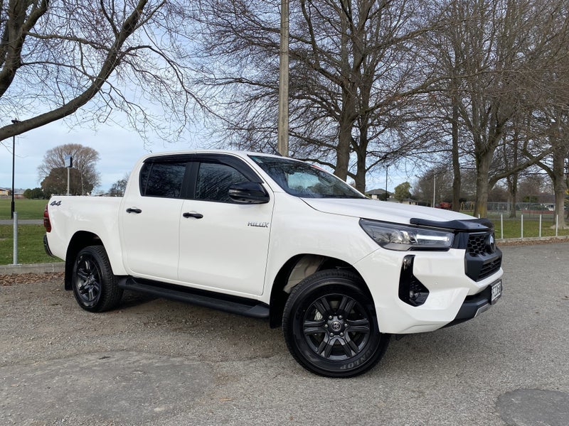 2025 Toyota Hilux SR5 2.8L Turbo Diesel Double...