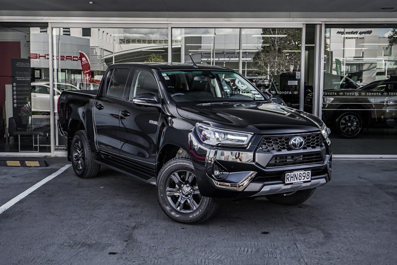 2025 Toyota Hilux SR5 4x4 2.8L Diesel TURBO Mil...