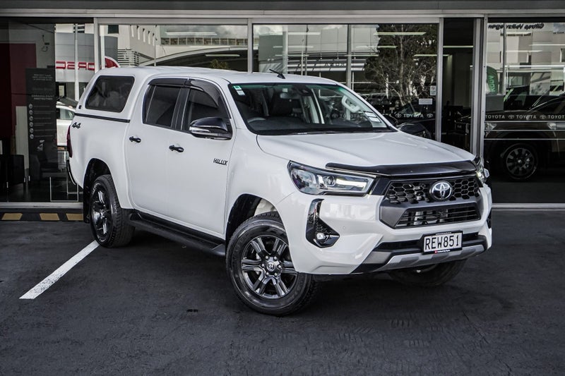 2025 Toyota Hilux SR5 4x4 2.8L Diesel TURBO Mil...