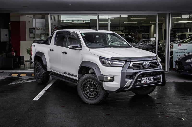 2025 Toyota Hilux Sr5 Cruiser DC 4WD