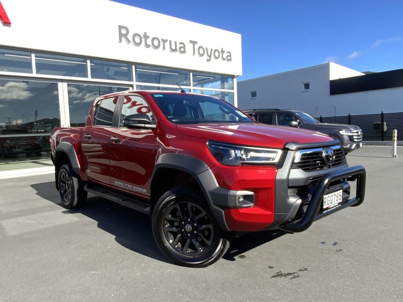 2025 Toyota Hilux SR5 Cruiser wide body!! Low k...