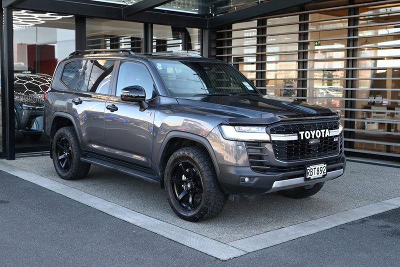2025 Toyota Land Cruiser 300 GR Sport 3.3 Turbo...