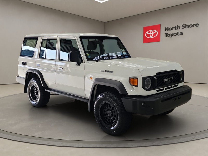 2025 Toyota Land Cruiser 70 2.8L Diesel Trubo 4...