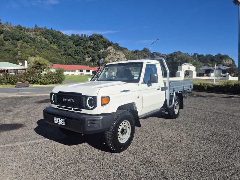 2025 Toyota Land Cruiser 70 LT 2.8DT 6AT 4WD