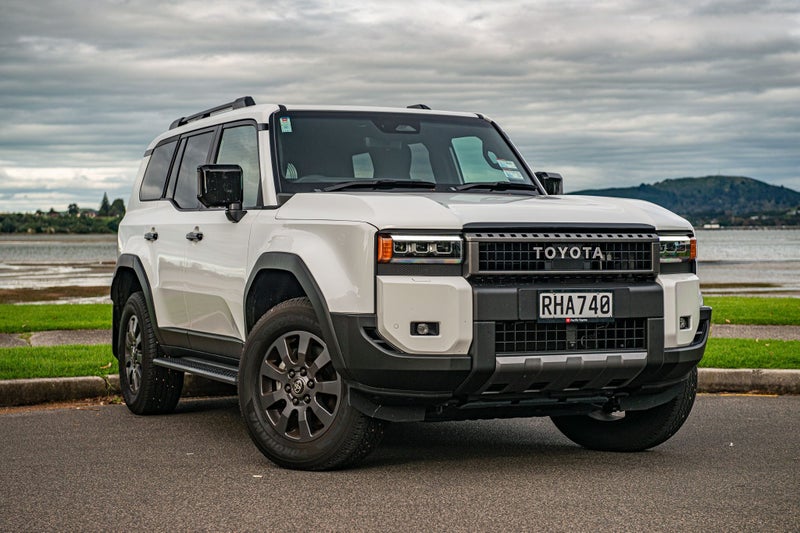 2025 Toyota Land Cruiser Prado Adventure