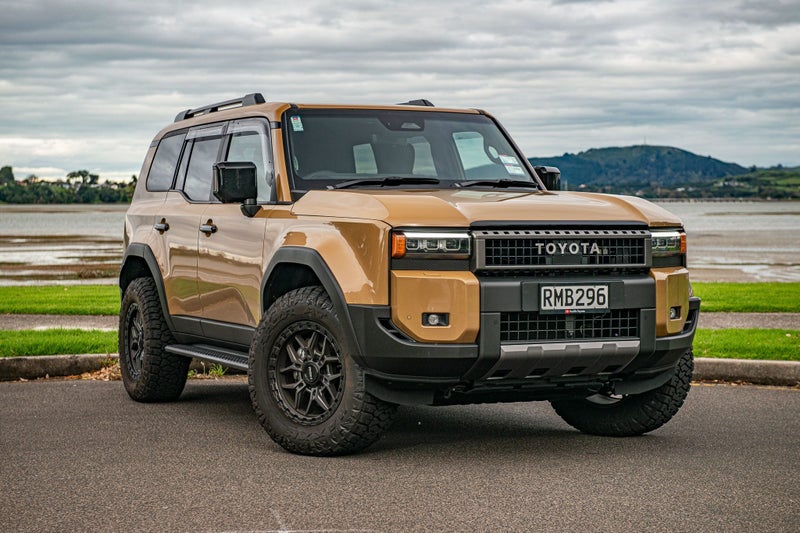 2025 Toyota Land Cruiser Prado Adventure