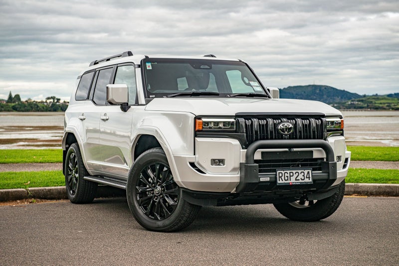 2025 Toyota Land Cruiser Prado VXL