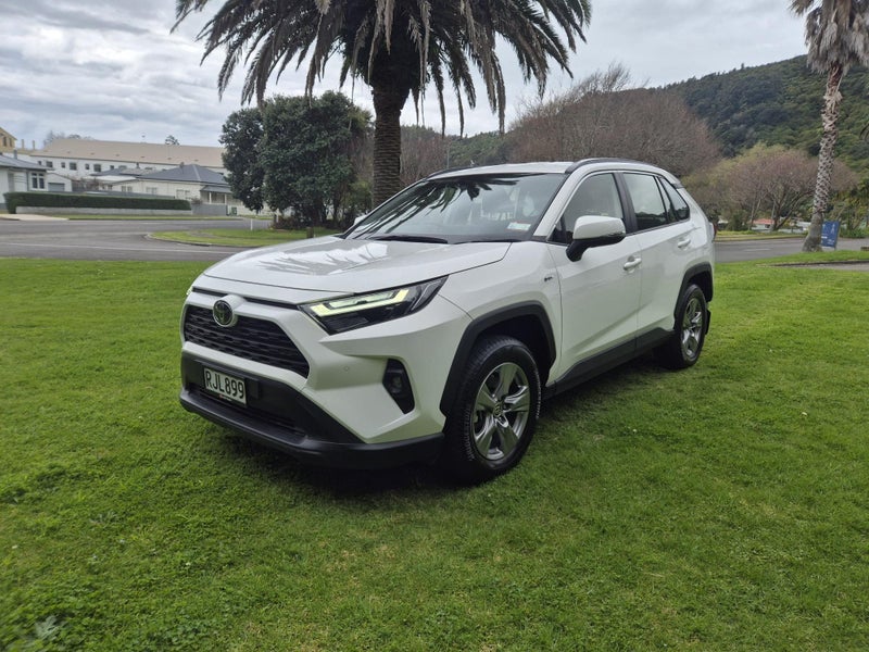 2025 Toyota RAV4 GX 2.5P Hybrid