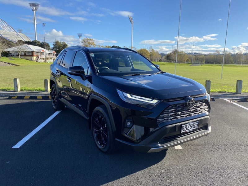 2025 Toyota RAV4 Limited 2.5L Petrol HYBRID SUV...