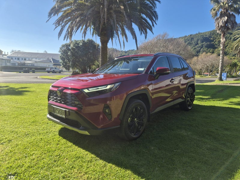 2025 Toyota RAV4 Limited 2.5P Hybrid
