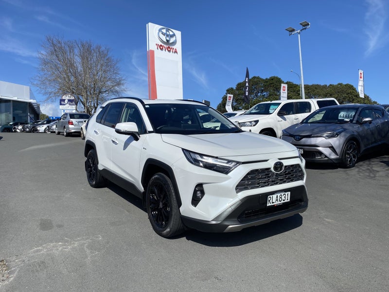 2025 Toyota RAV4 Limited 2.5P Hybrid