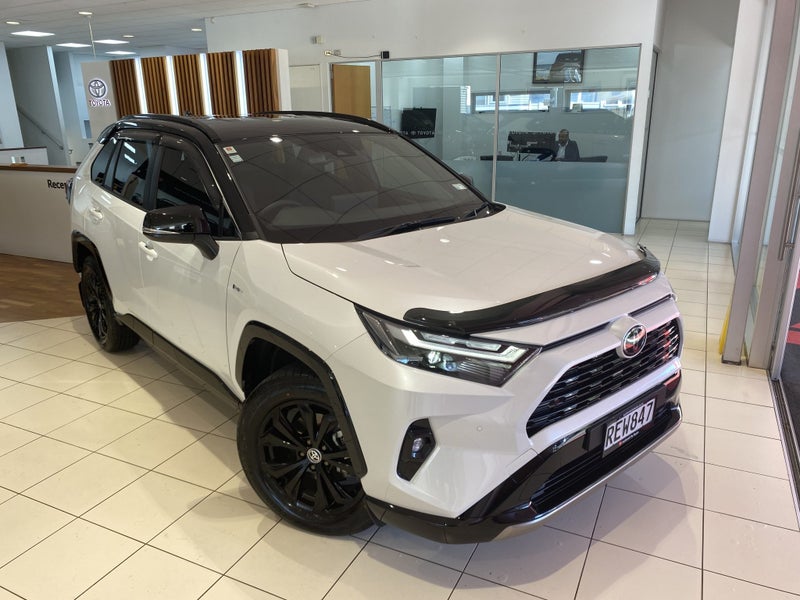 2025 Toyota RAV4 Xse 2.5P Hybrid