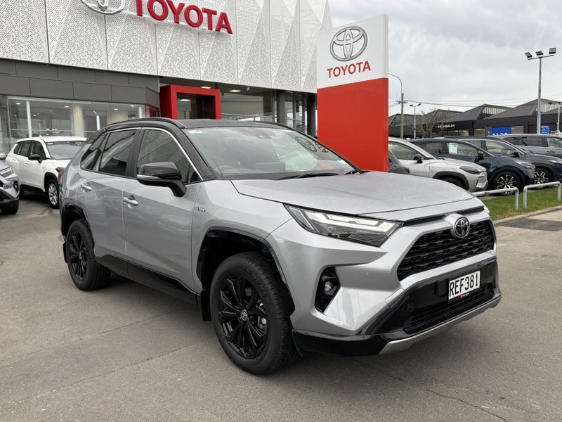 2025 Toyota RAV4 XSE 2.5P Hybrid AWD Auto