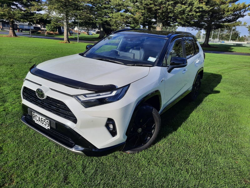 2025 Toyota RAV4 XSE 2.5P Hybrid AWD SUV - Ex-Demo