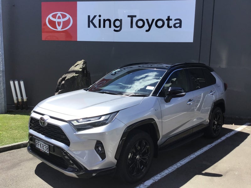 2025 Toyota RAV4 XSE 2.5P Hybrid NZ New