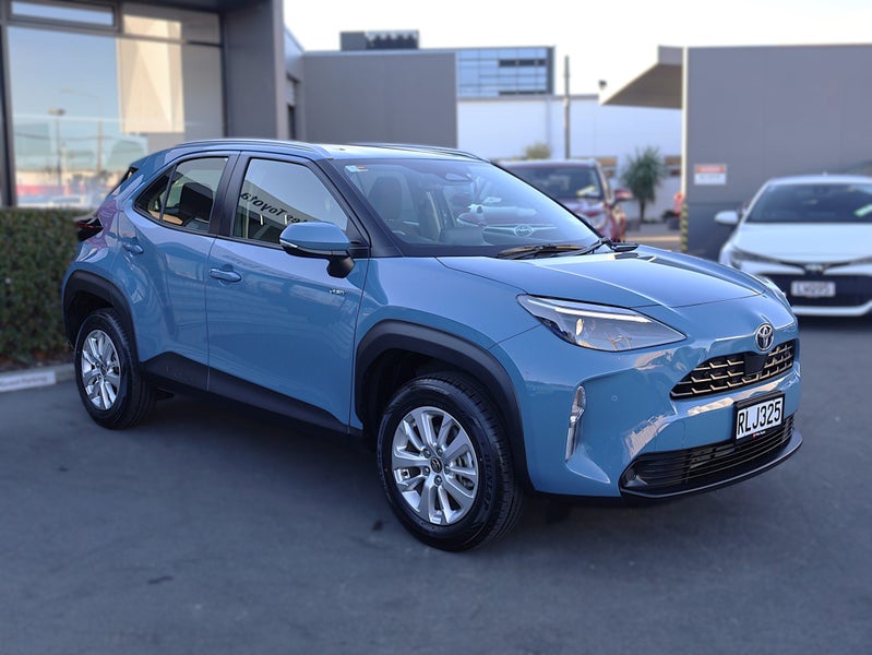 2025 Toyota Yaris Cross Cross GX HYBRID, Push S...