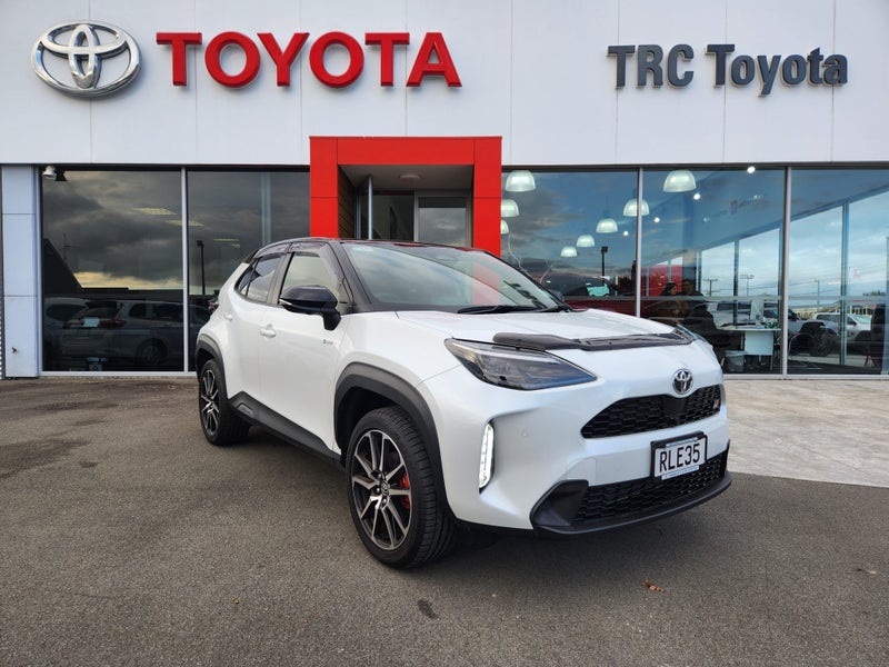 2025 Toyota Yaris Cross GR Sport 1.5P Hybrid FW...