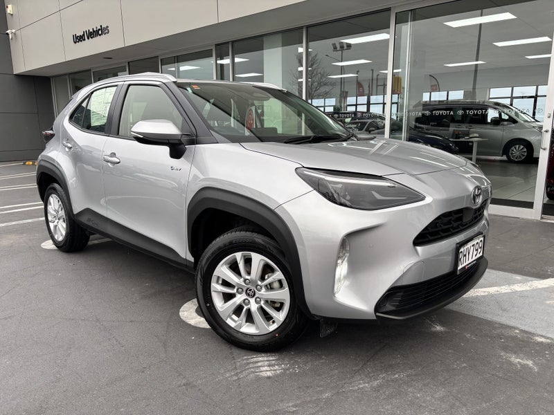 2025 Toyota Yaris Cross GX 1.5 HYBRID ECONOMICA...