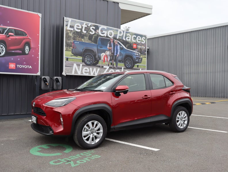 2025 Toyota Yaris Cross GX 1.5P HEV ECVT FWD SU...