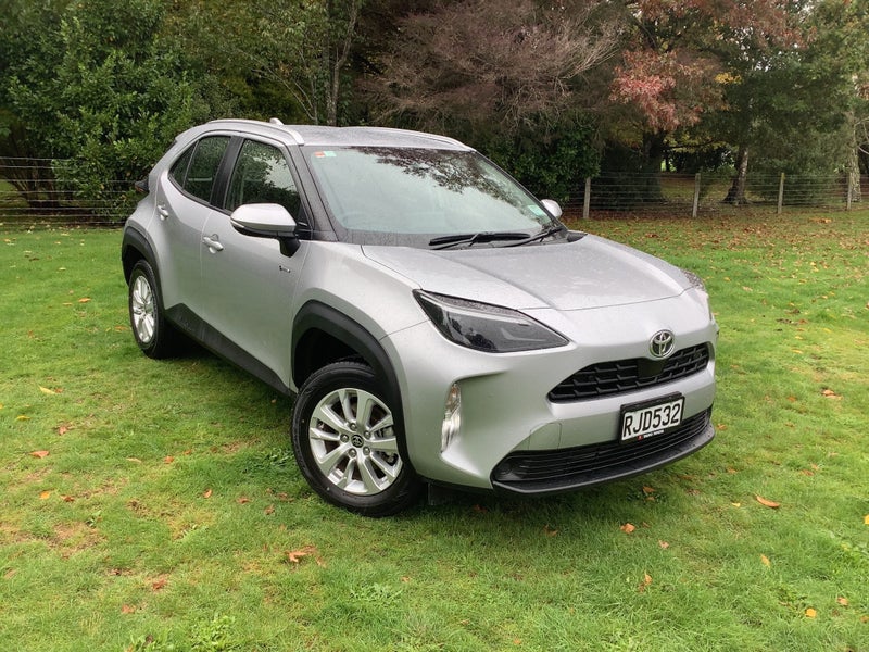 2025 Toyota Yaris Cross GX 1.5P Hybrid Electric...