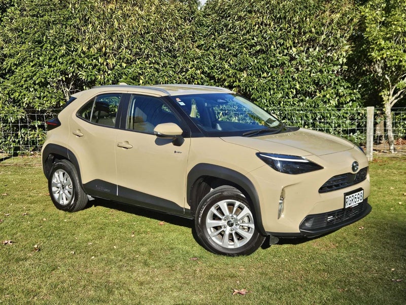 2025 Toyota Yaris Cross GX 1.5P Hybrid Electric...