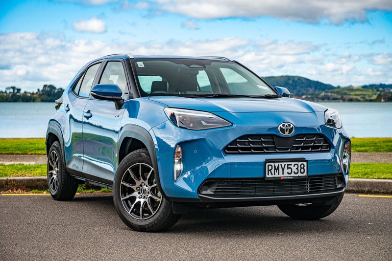 2025 Toyota Yaris Cross GX with Alloy Wheels