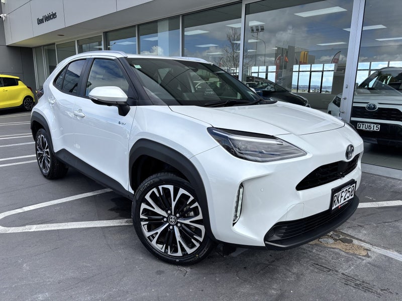 2025 Toyota Yaris Cross Limited 1.5P HYBRID LUX...