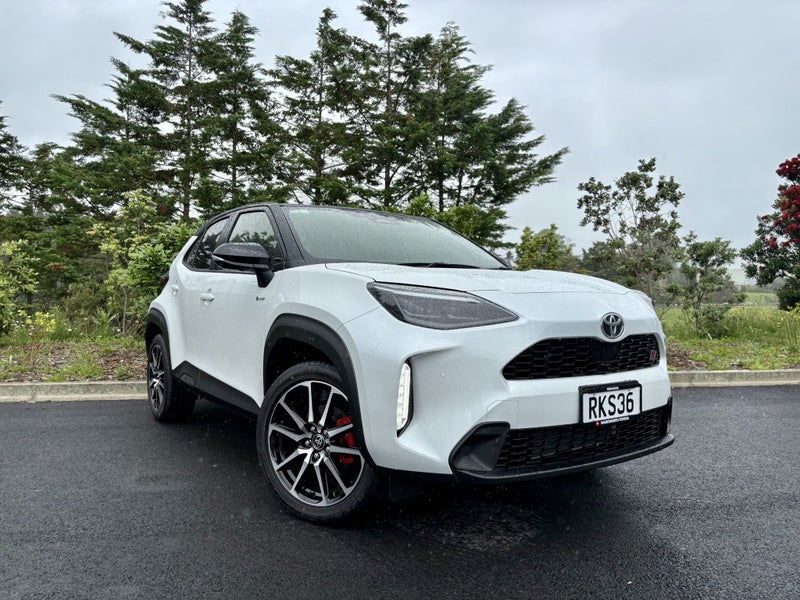 2025 Toyota Yaris Cross SUV GR Sport 1.5P HYBRI...