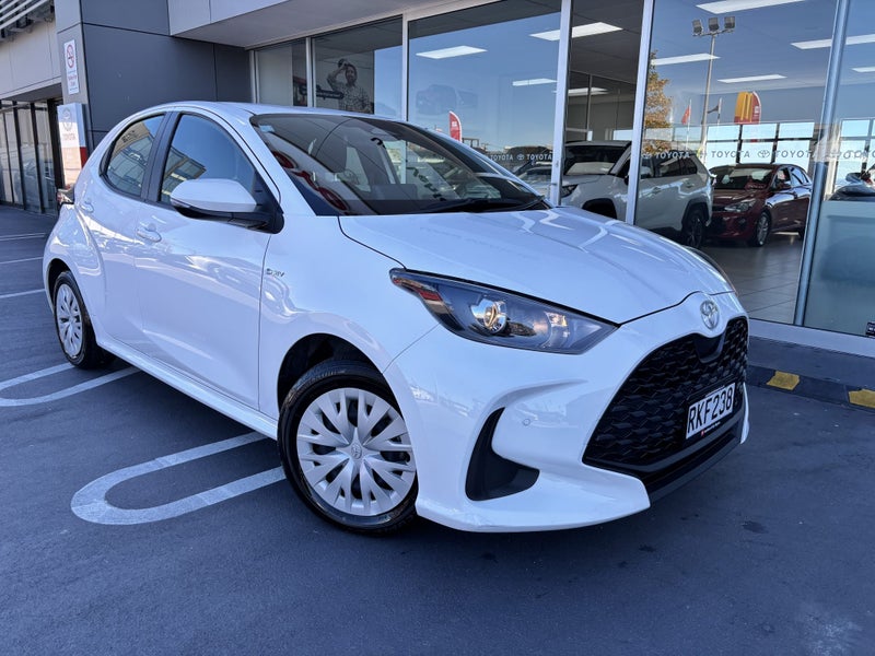 2025 Toyota Yaris GX 1.5 HYBRID ECONOMICAL HATCH